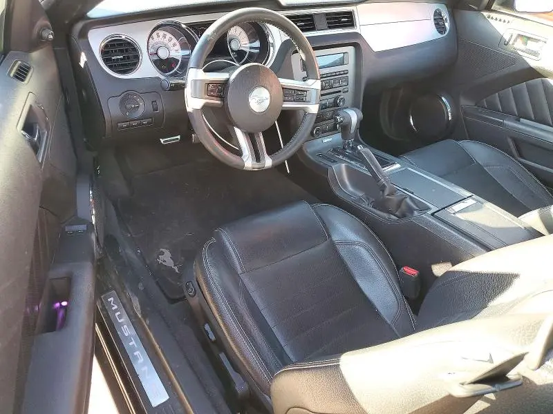 2011 FORD MUSTANG   