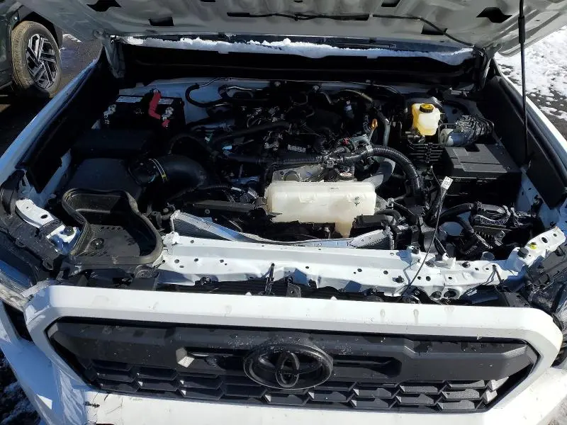 2025 TOYOTA TACOMA SR  