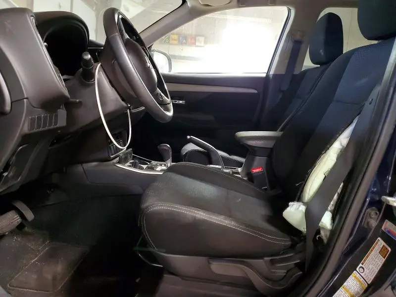 2018 MITSUBISHI OUTLANDER SE  