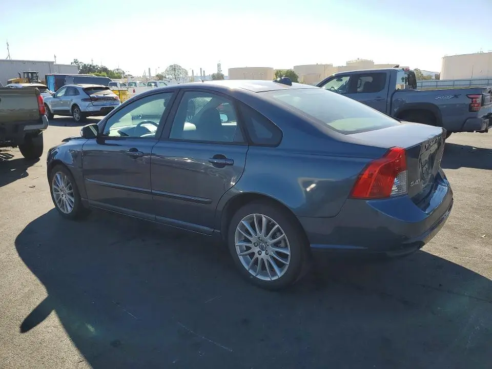 2010 VOLVO S40 2.4I  