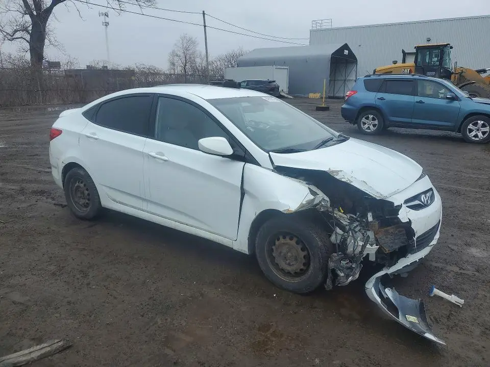 2013 HYUNDAI ACCENT GLS  