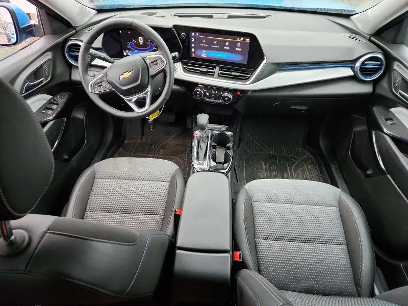 2025 CHEVROLET TRAX 1LT  
