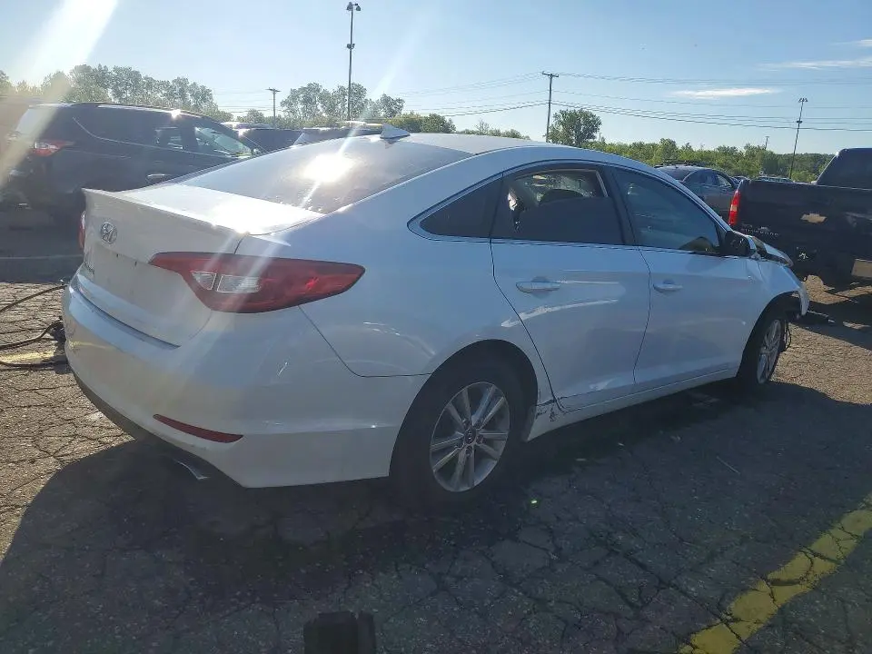 2017 HYUNDAI SONATA SE  