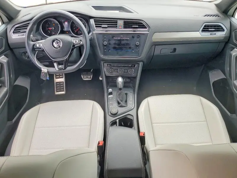 2021 VOLKSWAGEN TIGUAN SE  