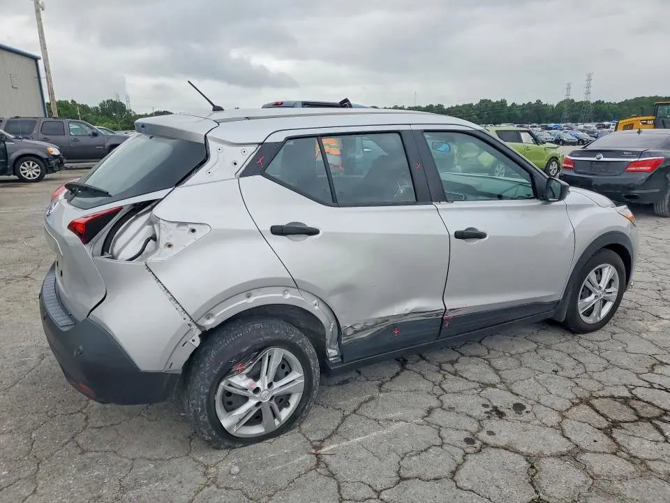 2020 NISSAN KICKS S  