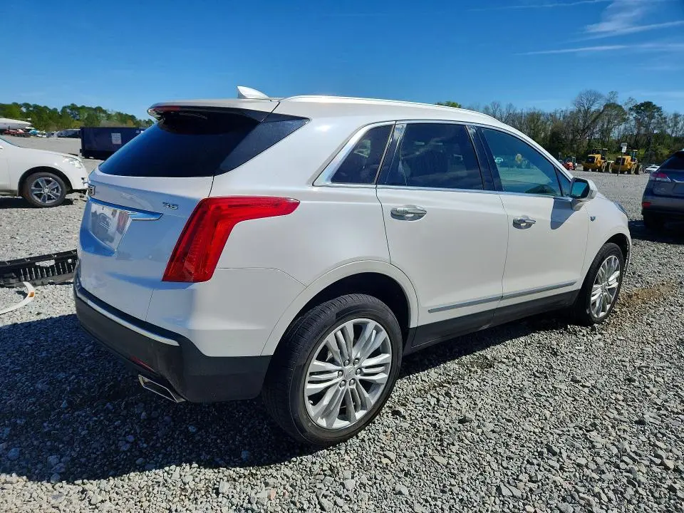 2017 CADILLAC XT5 PREMIUM LUXURY  