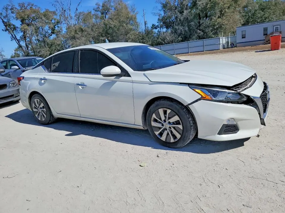 2019 NISSAN ALTIMA S  