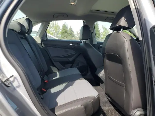 2025 VOLKSWAGEN JETTA SE  