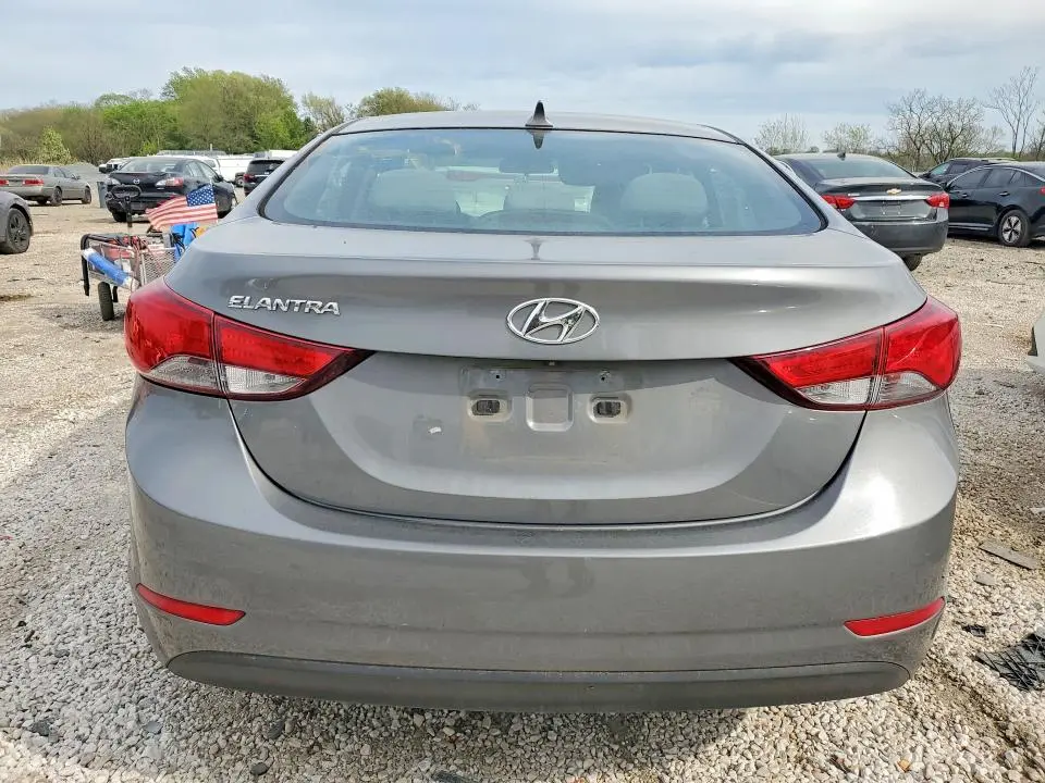 2014 HYUNDAI ELANTRA SE  