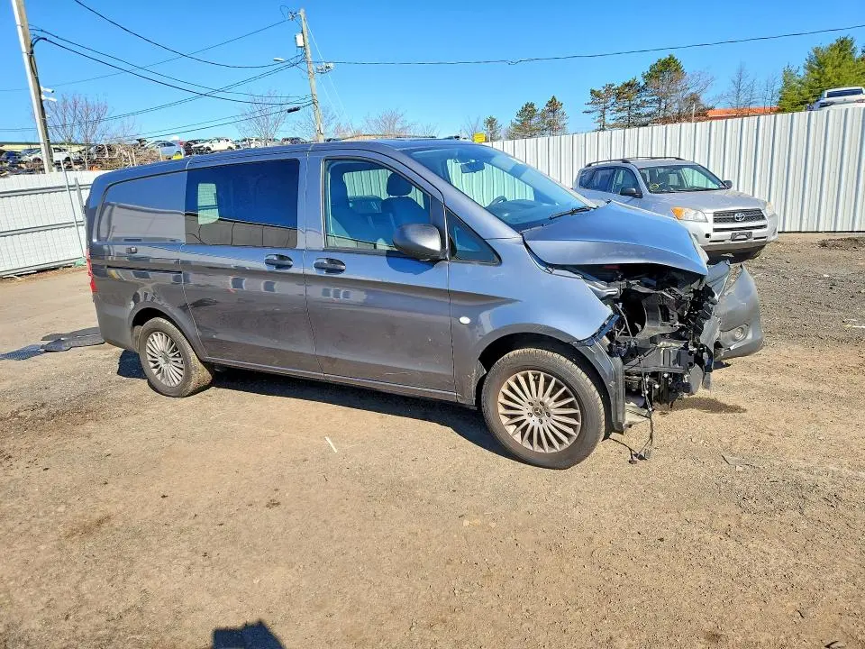 2023 MERCEDES-BENZ METRIS   