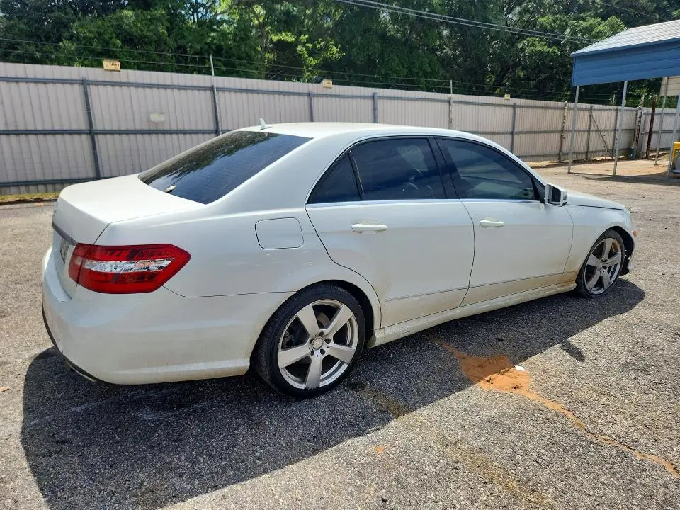 2010 MERCEDES-BENZ E 350  