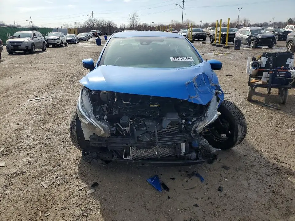 2020 NISSAN VERSA SV  