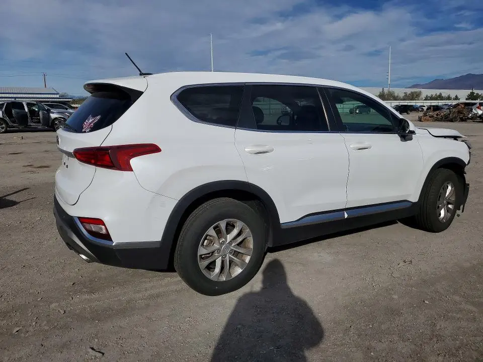 2020 HYUNDAI SANTA FE SE  