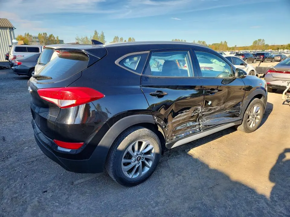 2018 HYUNDAI TUCSON SE  