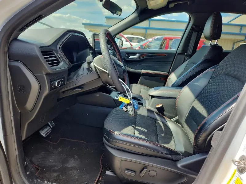 2023 FORD ESCAPE ST LINE  