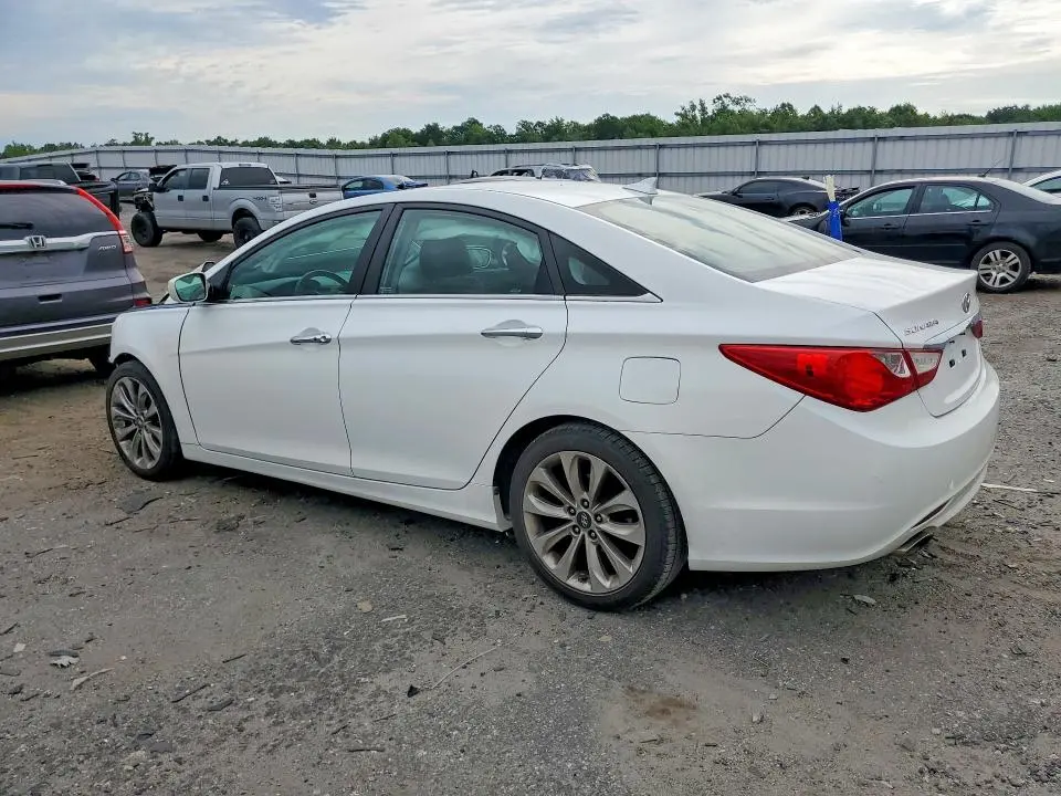 2013 HYUNDAI SONATA SE  
