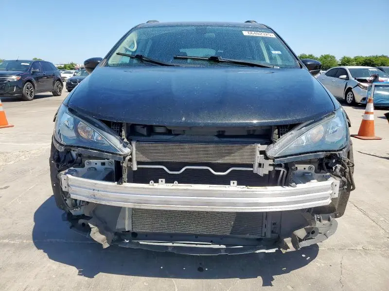 2020 CHRYSLER VOYAGER LX  