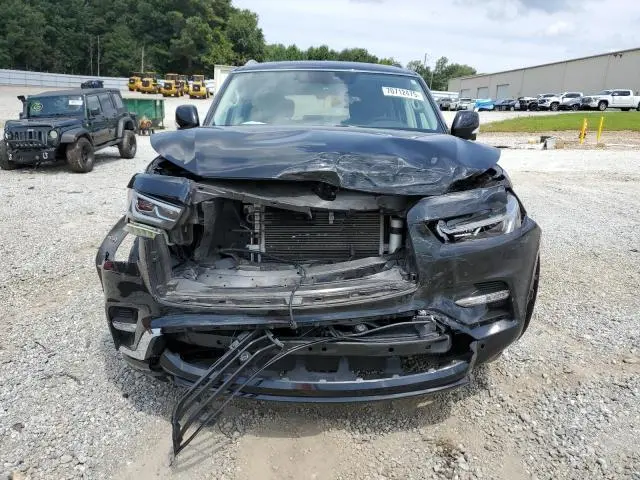 2023 INFINITI QX80 LUXE  