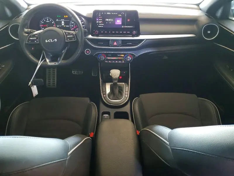 2023 KIA FORTE GT LINE  