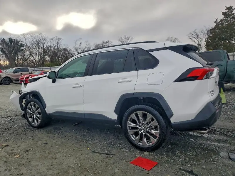 2020 TOYOTA RAV4 XLE PREMIUM  