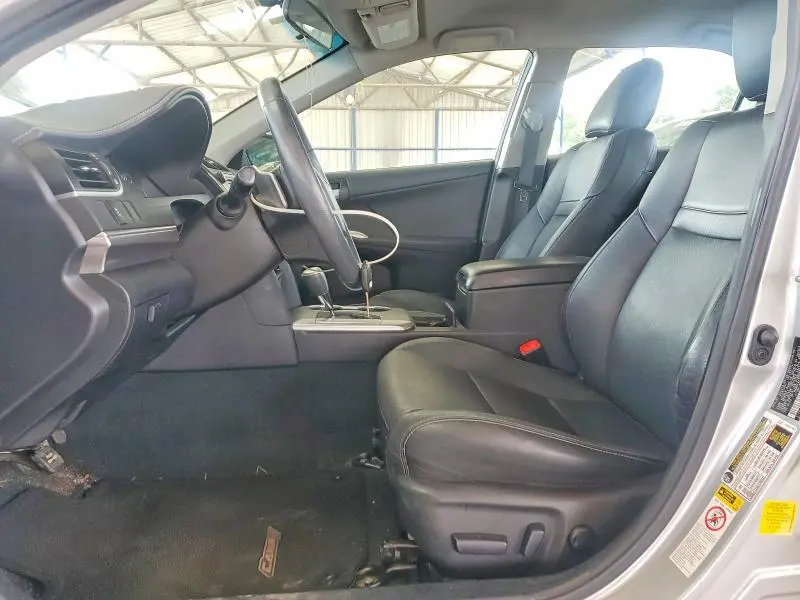 2014 TOYOTA CAMRY SE  