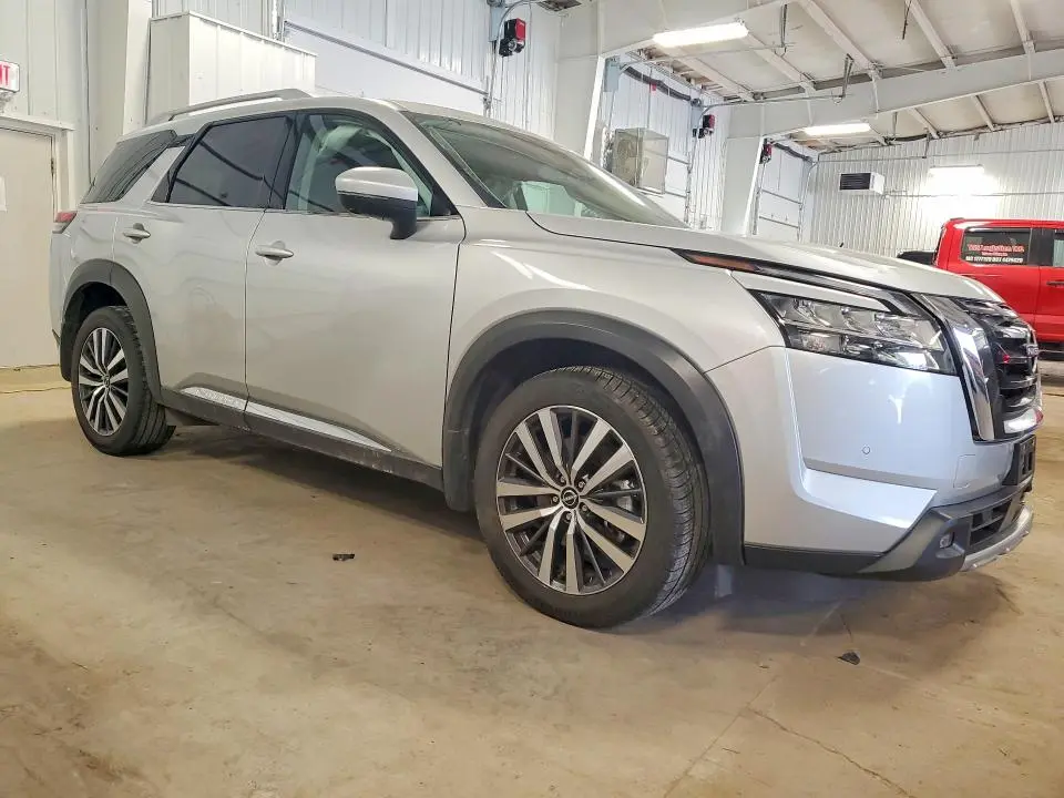 2022 NISSAN PATHFINDER PLATINUM  