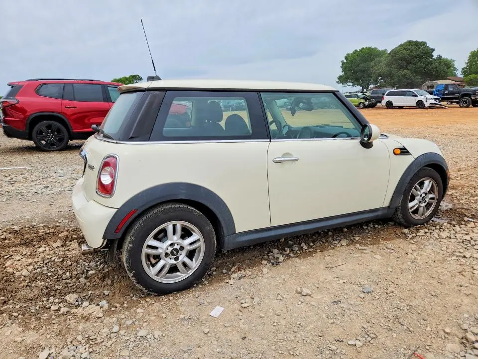 2013 MINI COOPER   