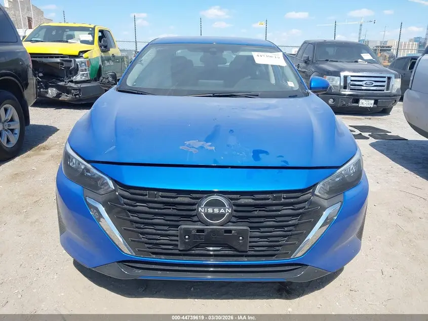 2025 NISSAN SENTRA SV