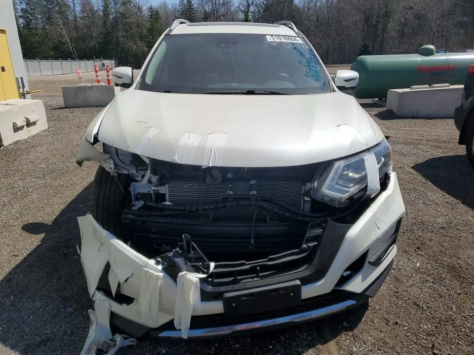 2017 NISSAN ROGUE SV  