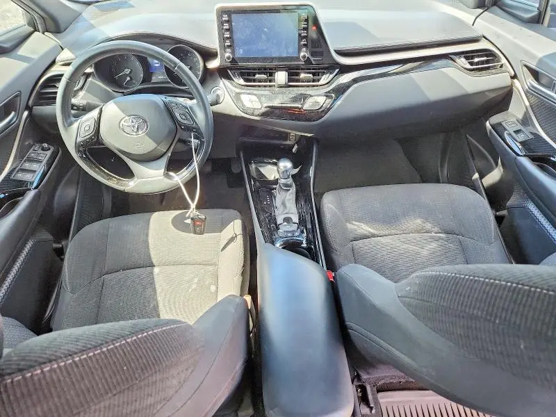 2019 TOYOTA C-HR XLE  
