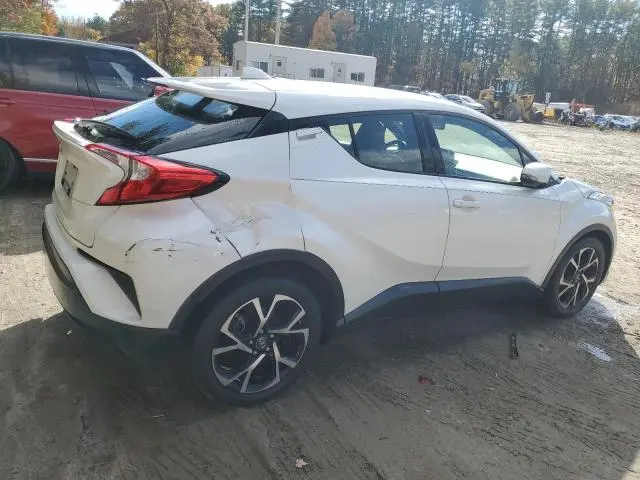 2019 TOYOTA C-HR XLE  