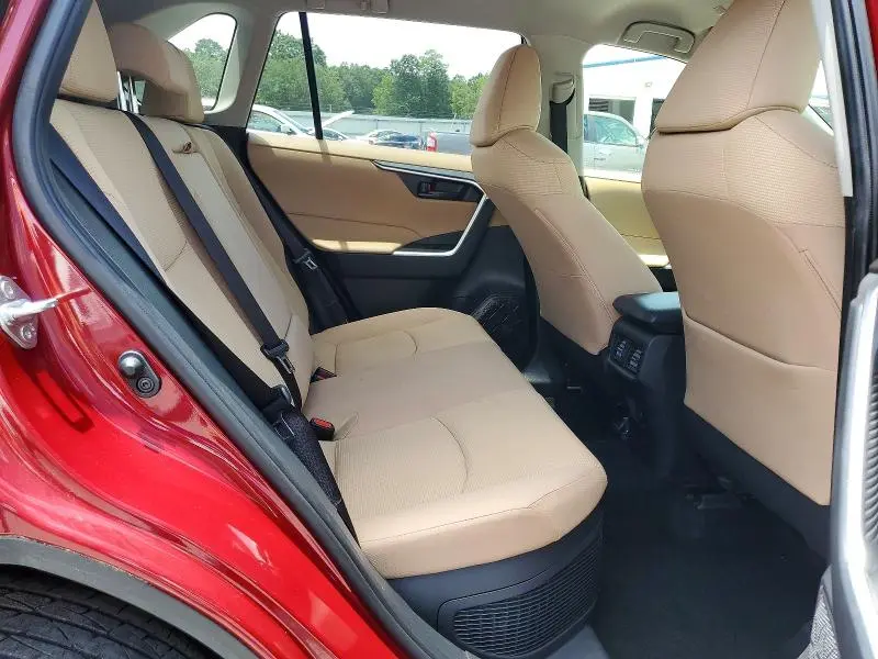 2023 TOYOTA RAV4 LE  