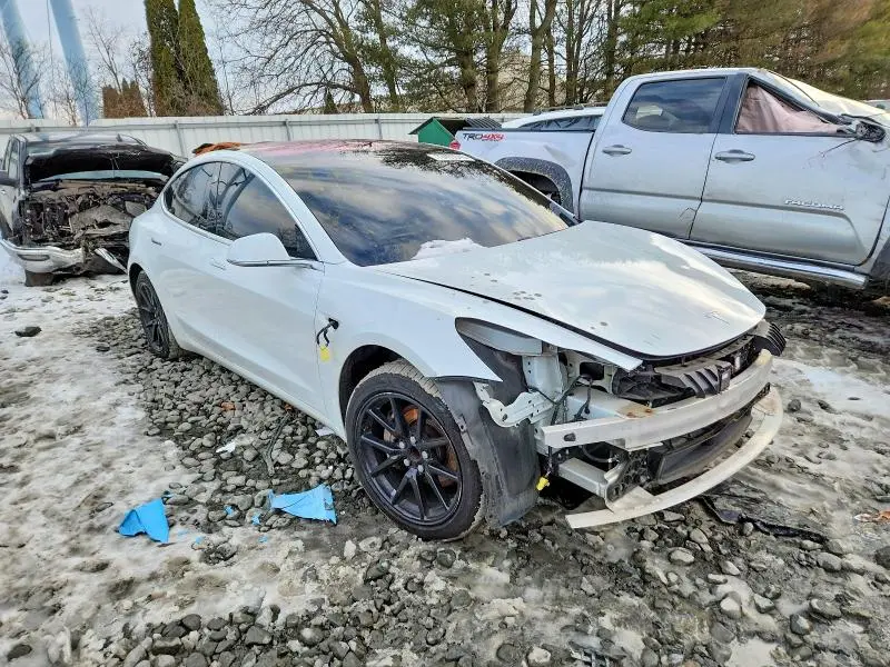 2018 TESLA MODEL 3   