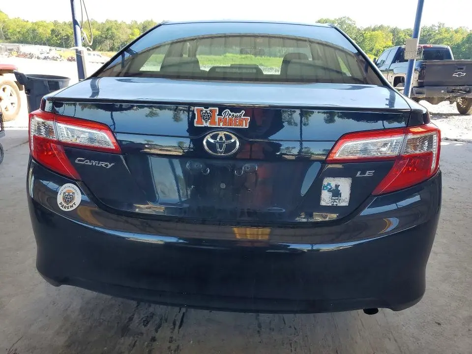 2012 TOYOTA CAMRY LE  