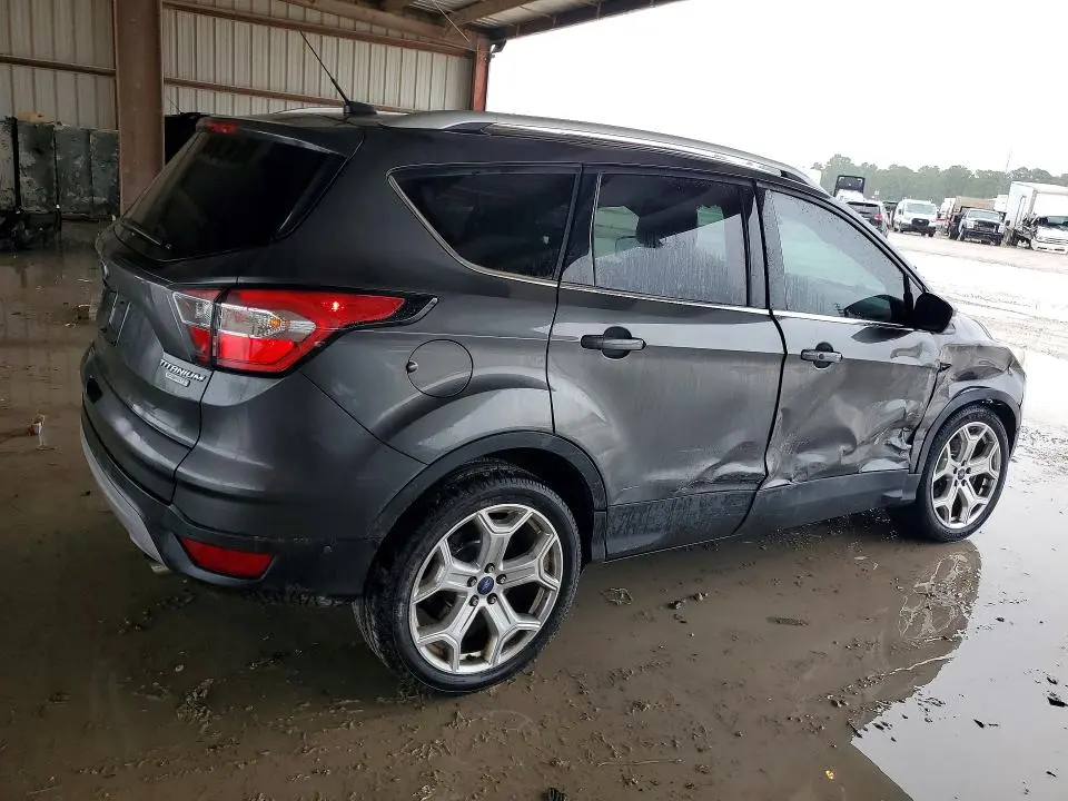 2017 FORD ESCAPE TITANIUM  
