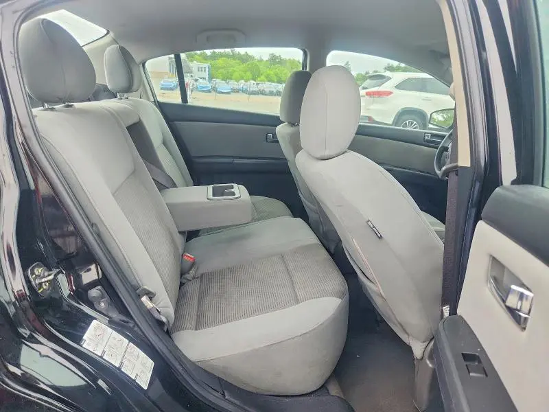 2010 NISSAN SENTRA 2.0  
