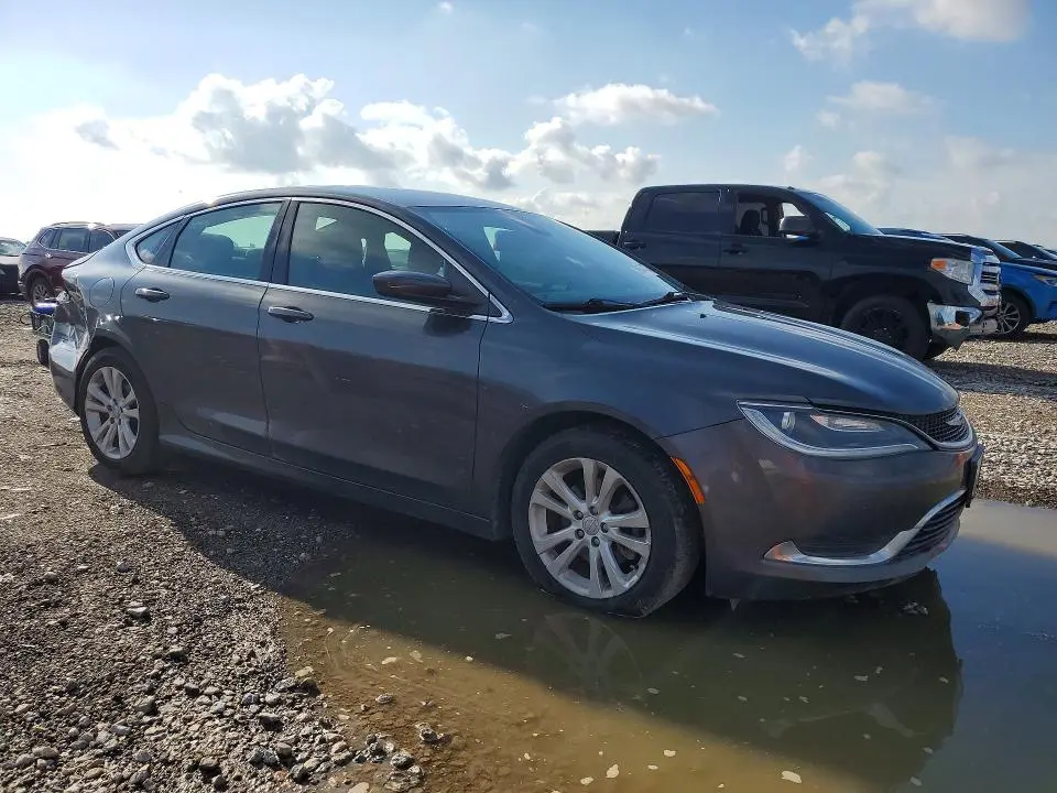 2015 CHRYSLER 200   