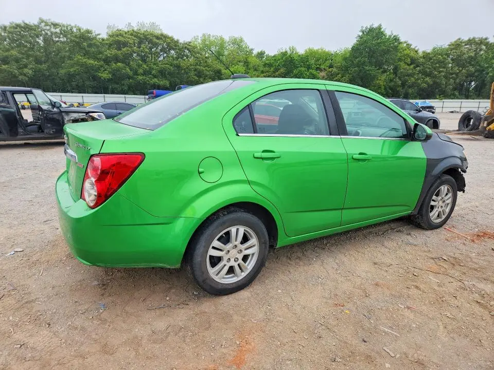 2016 CHEVROLET SONIC LT  