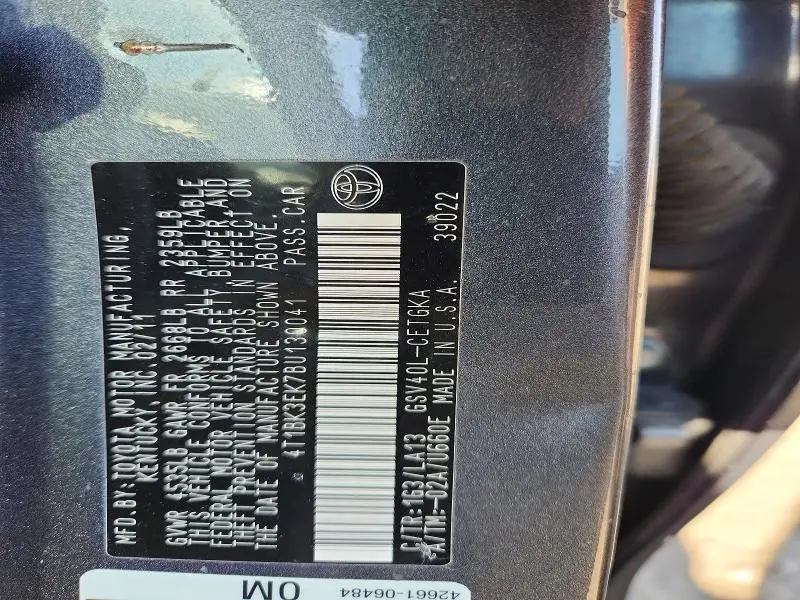 2011 TOYOTA CAMRY SE  