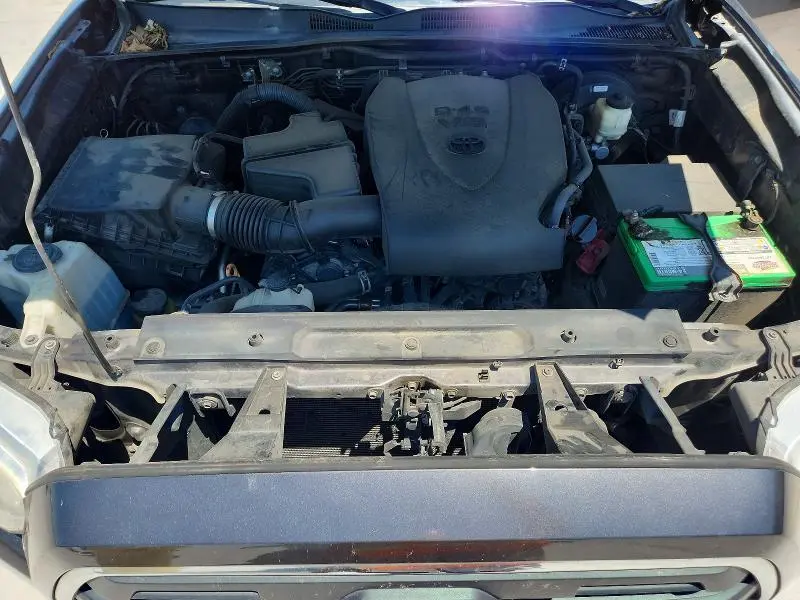 2017 TOYOTA TACOMA SR5 V6  