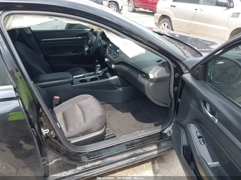 2021 NISSAN ALTIMA SV FWD