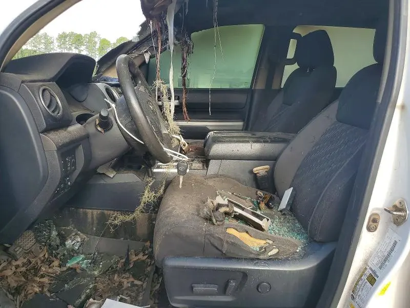 2018 TOYOTA TUNDRA CREWMAX SR5  