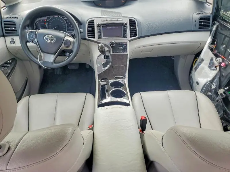 2013 TOYOTA VENZA LE  