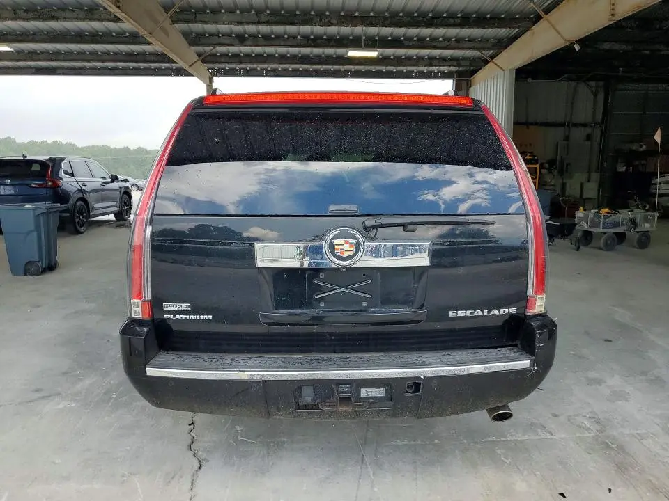2011 CADILLAC ESCALADE ESV PLATINUM  