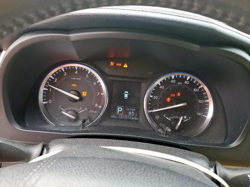 2015 TOYOTA HIGHLANDER LE  
