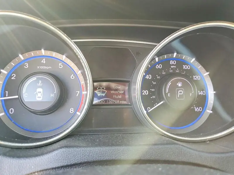 2011 HYUNDAI SONATA GLS  