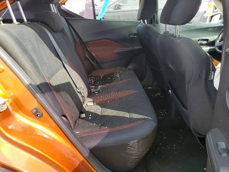 2019 NISSAN KICKS SR  