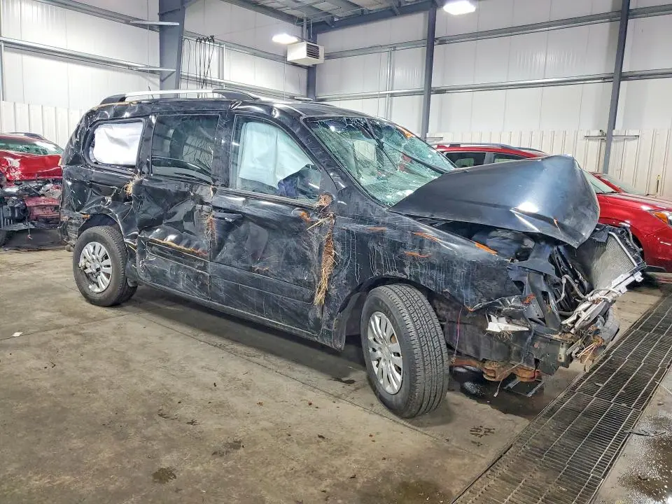 2012 KIA SEDONA LX  