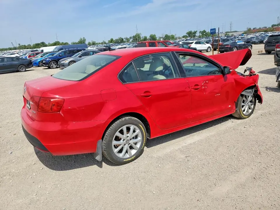 2012 VOLKSWAGEN JETTA SE  