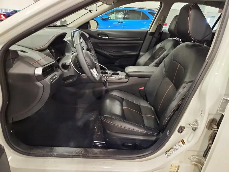 2022 NISSAN ALTIMA SR  
